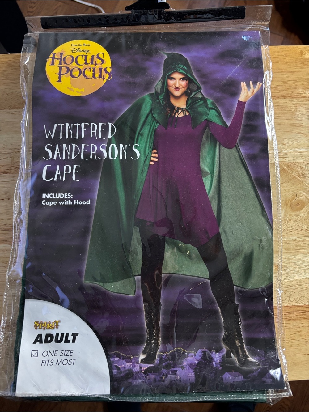Spirit Winifred Sanderson Hooded Cape in Green